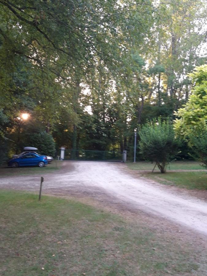 Camping De Baignes Hotel Exterior foto